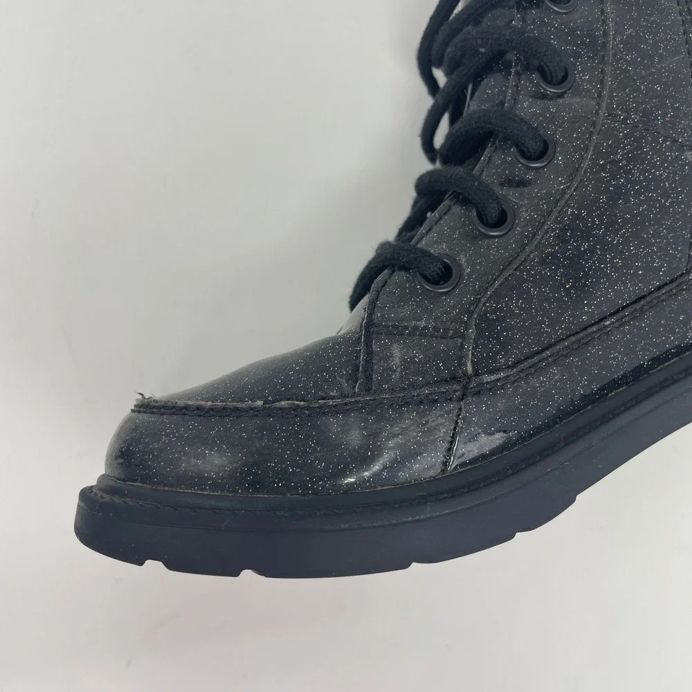 UGG Robley‎ Glitter Boot Black Lace Up Zip Winter Kids 4 Youth Patent Leather